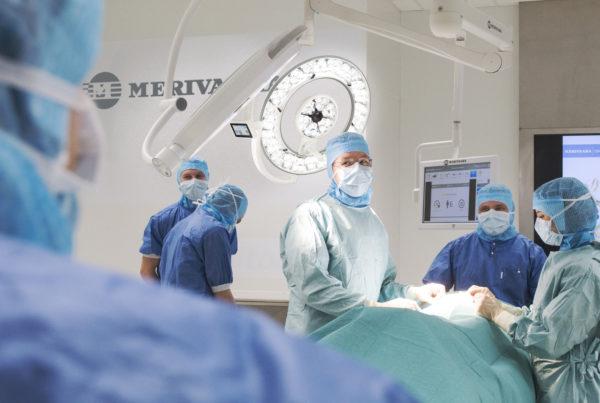 Integrated operating room system